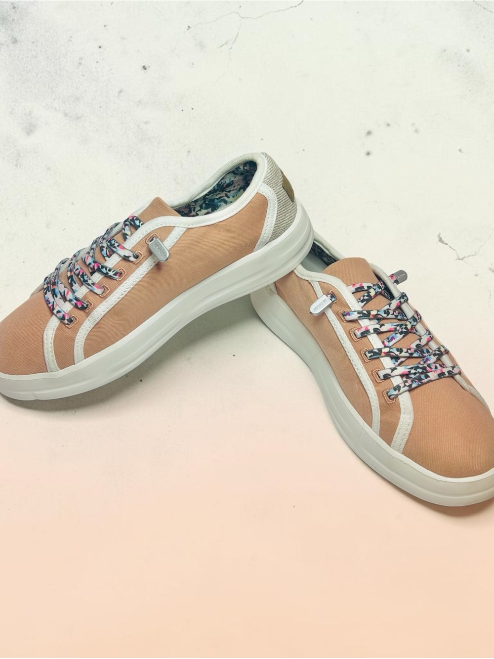 Hey Dude Women's Peach Canvas Sneakers White Trim&Multicolor Laces size 5